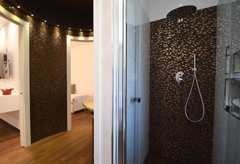 豪华三人间, Il Filo Di Arianna Mola Bed And Breakfast