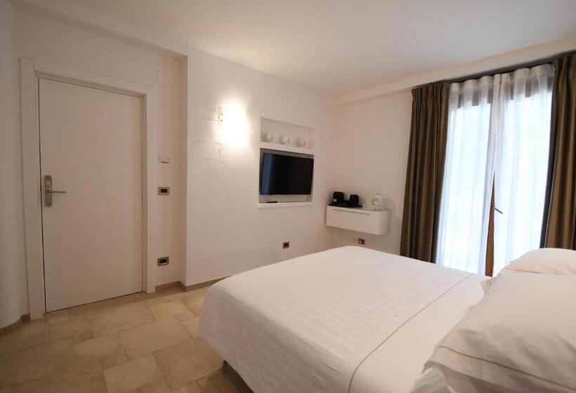 标准间带阳台, Il Filo Di Arianna Mola Bed And Breakfast