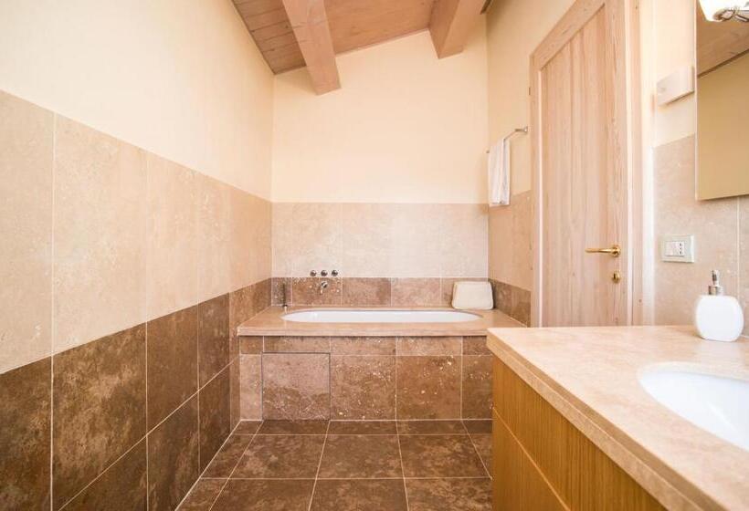 スリーベッドルーム　ヴィラ, Luxury Resort With Swimming Pool In The Tuscan Countryside, Villas On The Ground Floor With Private