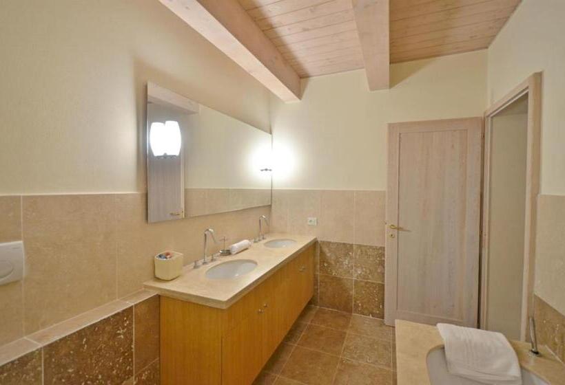 וילה בת 3 חדרי שינה, Luxury Resort With Swimming Pool In The Tuscan Countryside, Villas On The Ground Floor With Private