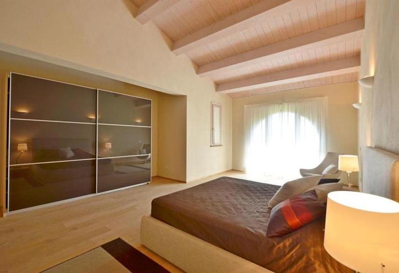スリーベッドルーム　ヴィラ, Luxury Resort With Swimming Pool In The Tuscan Countryside, Villas On The Ground Floor With Private