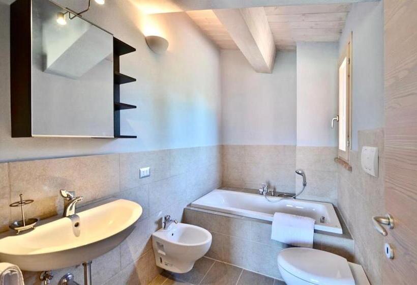 וילה בת 2 חדרי שינה, Luxury Resort With Swimming Pool In The Tuscan Countryside, Villas On The Ground Floor With Private