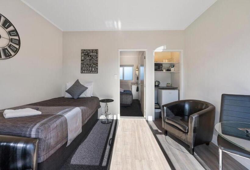 Люкс Повышенной Комфортности, Central Inn Taupo