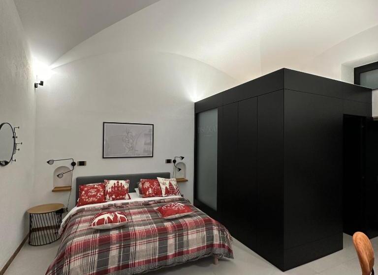 Трехместный Номер Deluxe, Dislocati Bnb   Jacuzzi Privata   Cucina   Tv60   Minimal Luxury