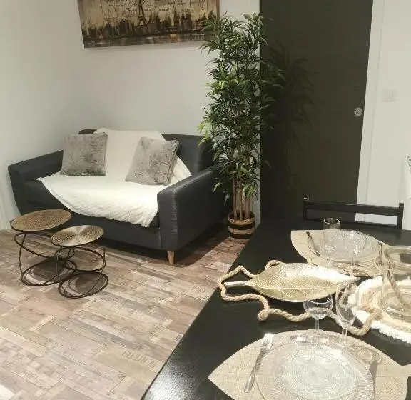 スタンダード４人部屋, Logement Cosy Avec Piscine Et Jacuzzi Privatifs 4 étoiles