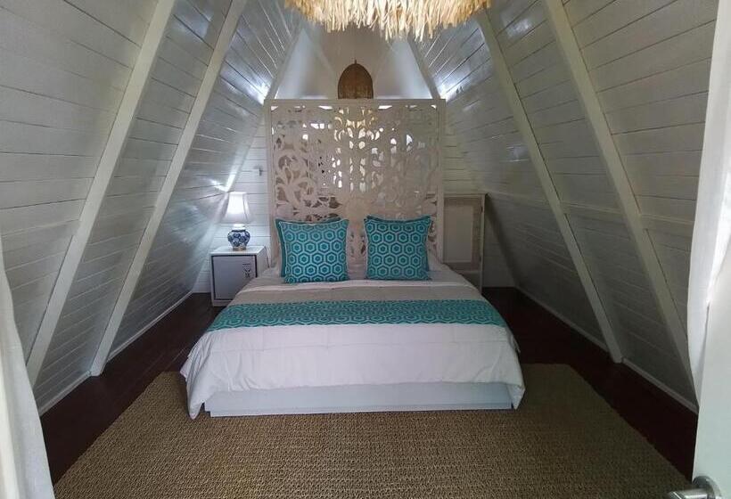 חדר סטנדרט נוף לגינה, Piramida S White Villa S Bali