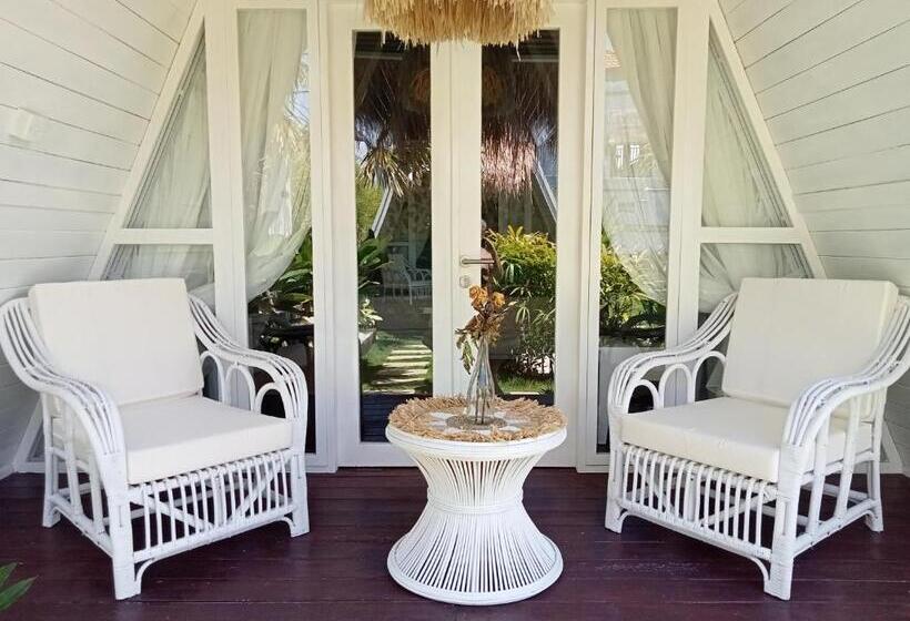 חדר סטנדרט נוף לגינה, Piramida S White Villa S Bali