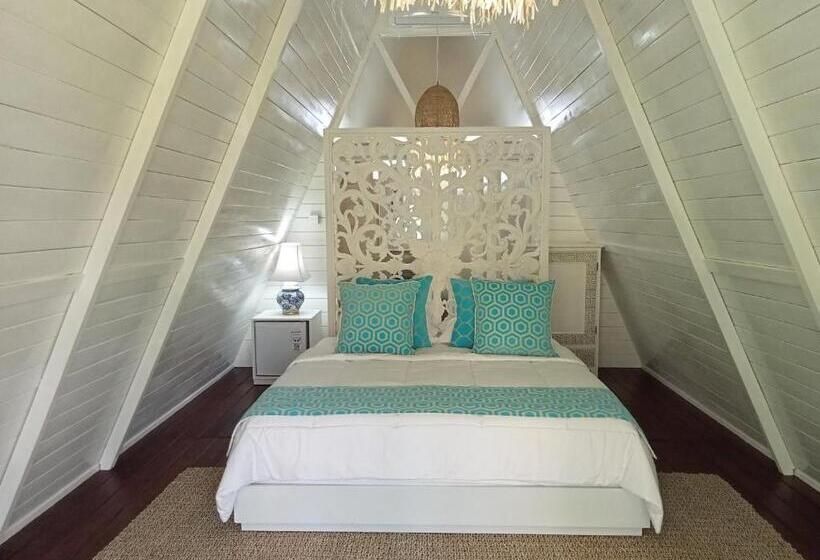 חדר סטנדרט נוף לגינה, Piramida S White Villa S Bali