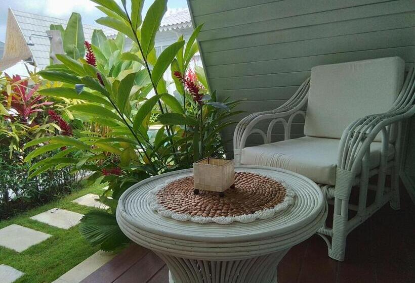 חדר סטנדרט נוף לגינה, Piramida S White Villa S Bali