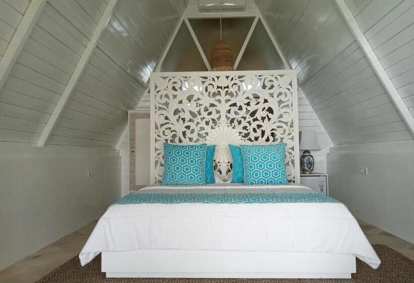 חדר סטנדרט נוף לבריכה, Piramida S White Villa S Bali