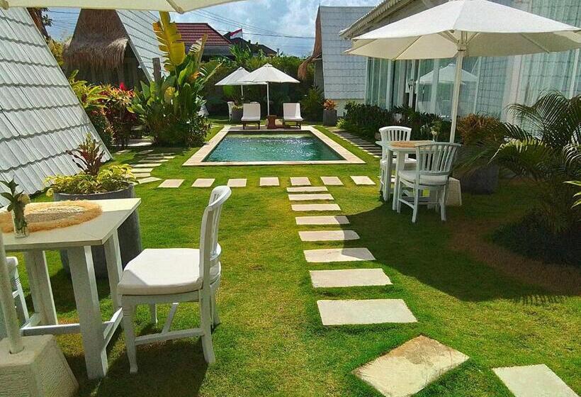 חדר סטנדרט נוף לבריכה, Piramida S White Villa S Bali
