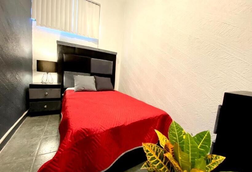 اتاق استاندارد یک تخته با سرویس بهداشتی مشترک, Roomies Hostel Reforma El ángel
