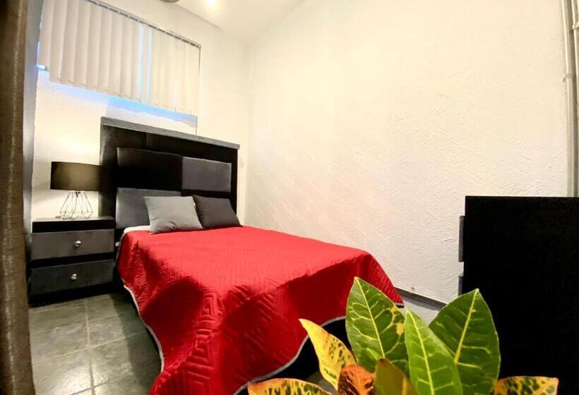 اتاق استاندارد یک تخته با سرویس بهداشتی مشترک, Roomies Hostel Reforma El ángel