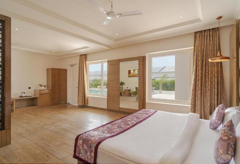 Семейный Номер Вид на Сад, Rudra Imperial Resort