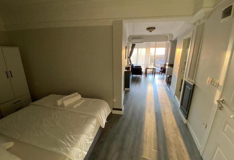 带1个卧室的带海景的公寓, Yali House