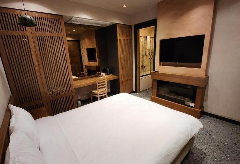 Номер Стандарт Вид на Сад, Otel Barry