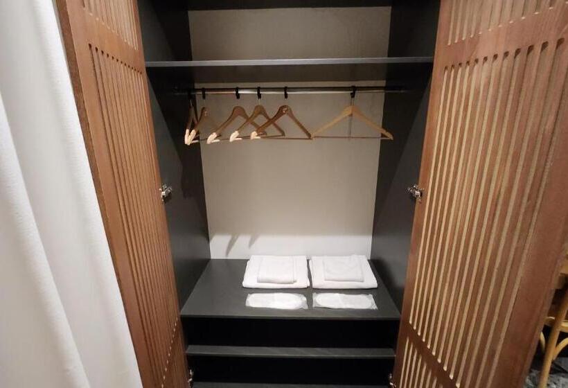 غرفة قياسية سرير كينج, Otel Barry