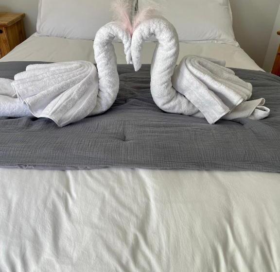 Номер Стандарт Вид на Бассейн, Chambre D Hôtes La Mandala