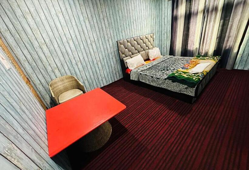 Quarto Familiar, Merlin Palace