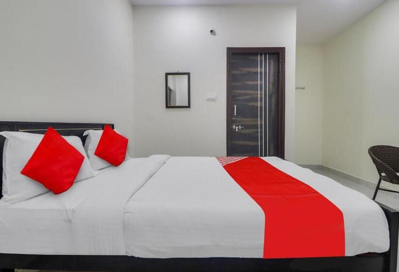 트리플 클래식 룸, Oyo Flagship Hotel Vj Residency