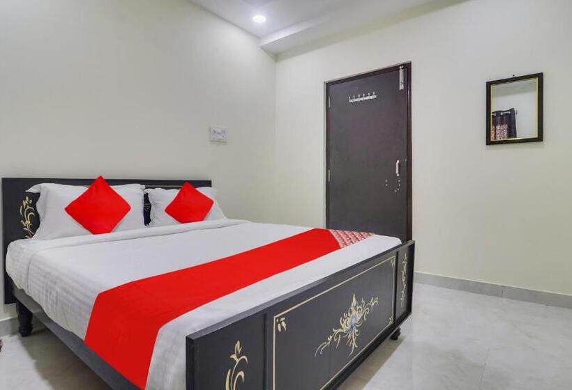 트리플 클래식 룸, Oyo Flagship Hotel Vj Residency