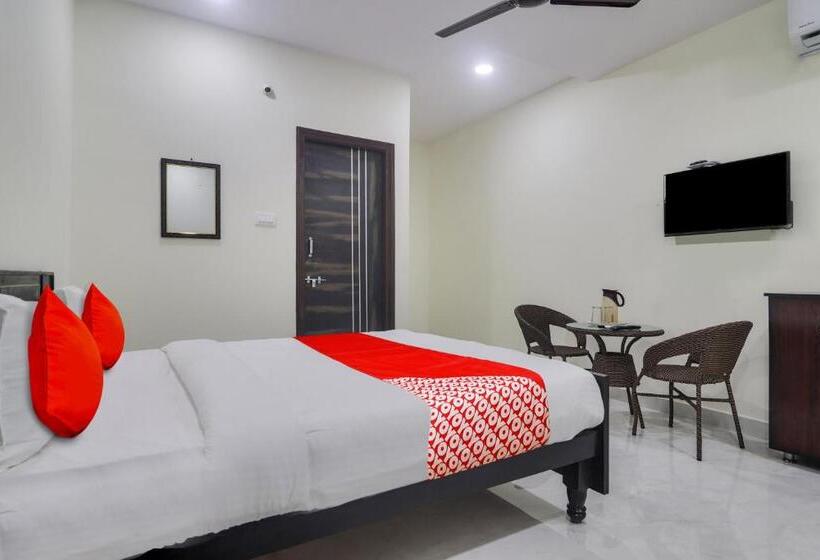 트리플 클래식 룸, Oyo Flagship Hotel Vj Residency