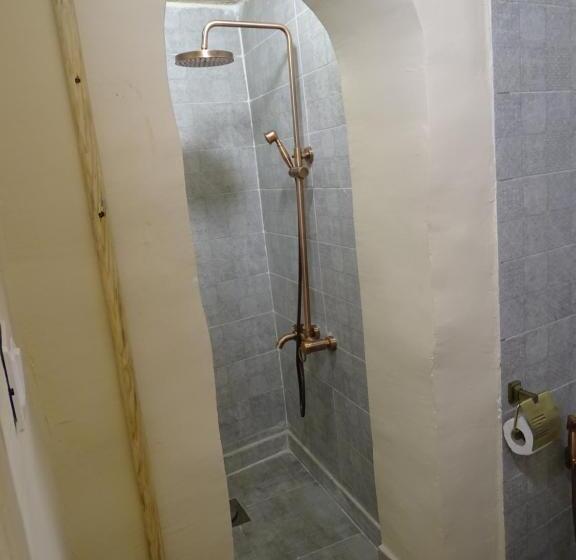 اتاق خانوادگی, Ayujidda Nubian House