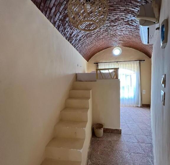 اتاق خانوادگی, Ayujidda Nubian House