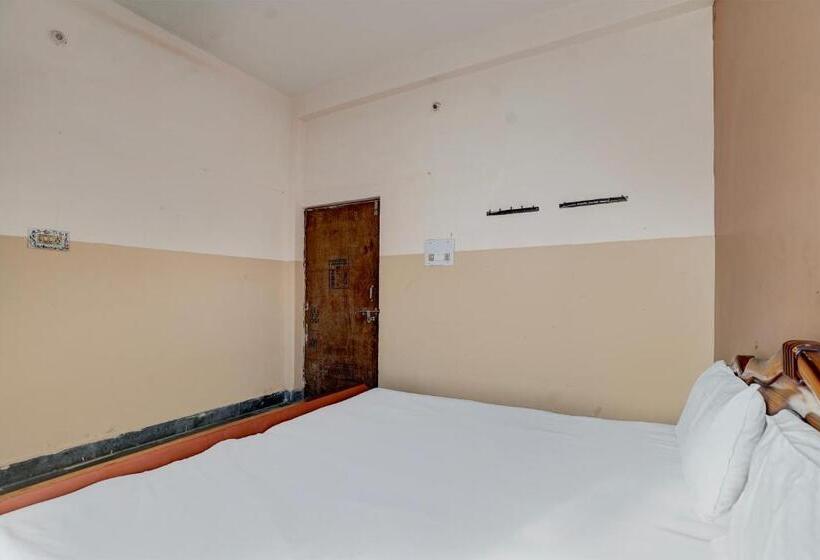 חדר קלאסי לשלושה, Spot On Hotel Live In