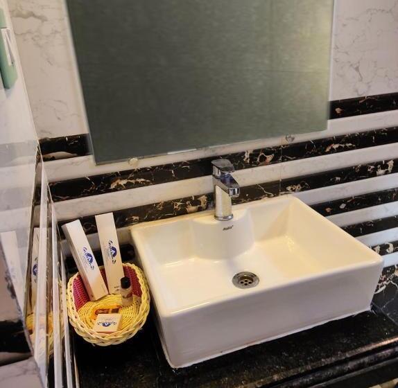 디럭스 룸, Balukona Beach Resort