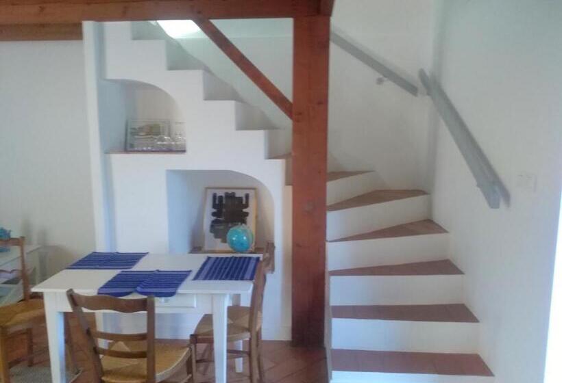 Номер Стандарт Вид на Сад, La Petite Maison Dans La Prairie