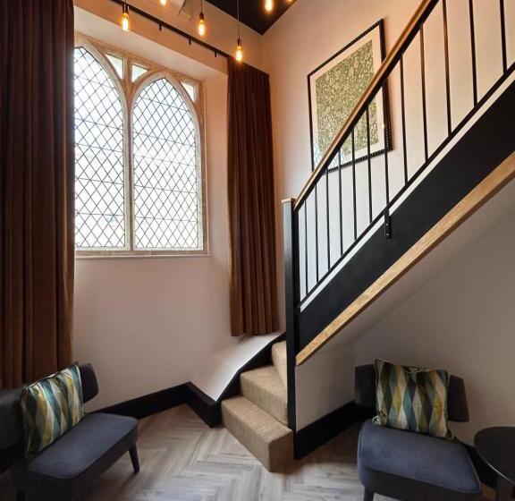 Номер Deluxe, Crescent Place