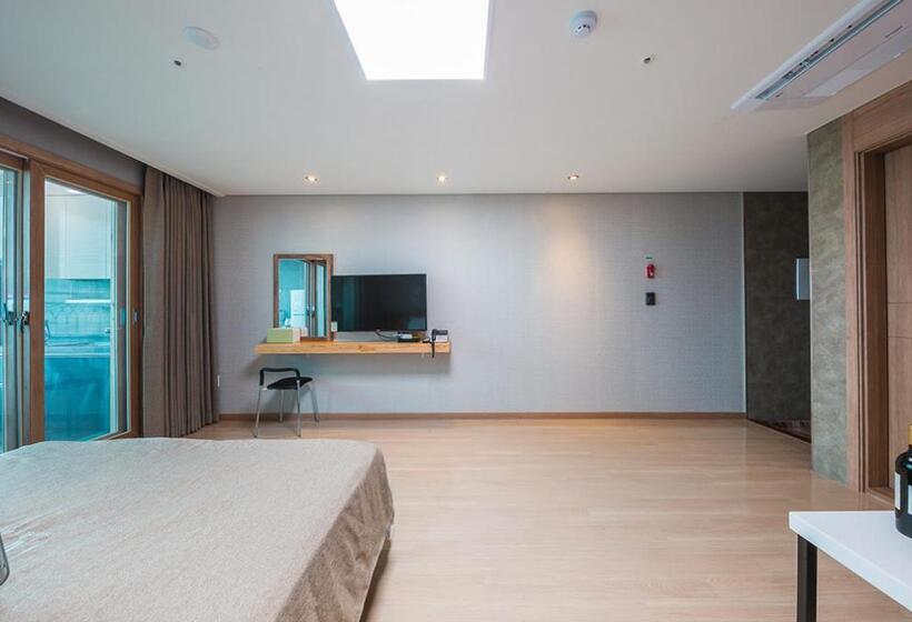 スタンダードルーム, Aria Pension & Resort