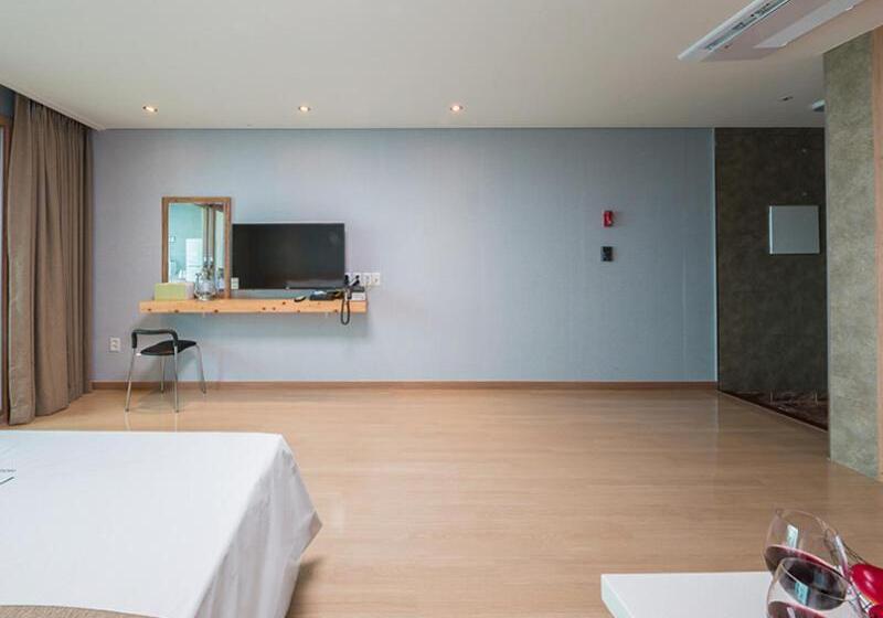 バスタブ付きスタンダードルーム, Aria Pension & Resort