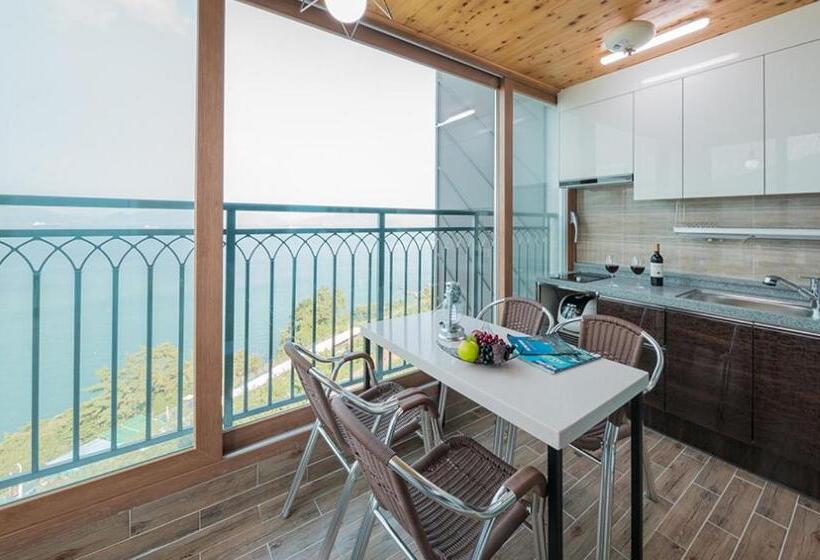 オーシャンビューファミリールーム, Aria Pension & Resort