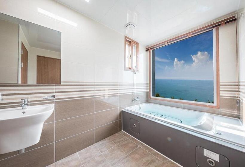 オーシャンビューファミリールーム, Aria Pension & Resort