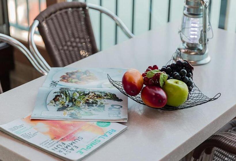 ファミリーステューディオ, Aria Pension & Resort