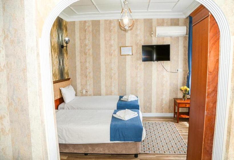 Triple Room Sea View, Asitane City Life