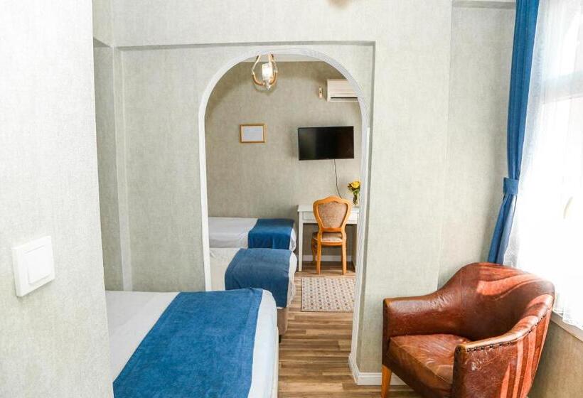 Triple Room Sea View, Asitane City Life