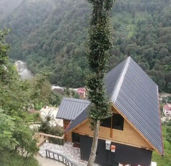 Perhebungalow, Fırtına Suit Bungalov