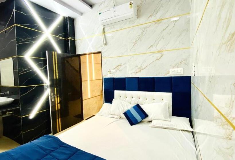 豪华房间, Fabexpress Mark