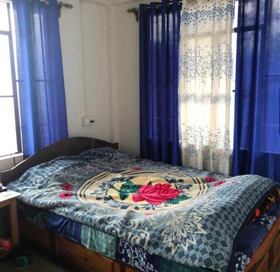 デラックストリプルルーム, Oyo The Mountain Soul