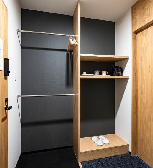 Quarto Economy, Plainn By Negura