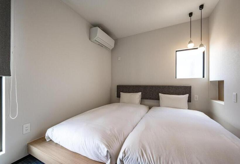 Quarto Economy, Plainn By Negura