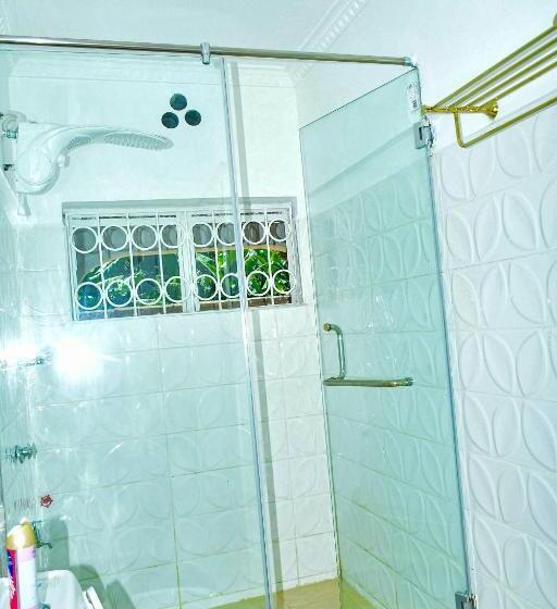 اتاق استاندارد با بالکن, The Mevrose Resort