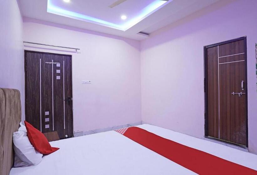 Трехместный Номер Классика, Oyo Flagship Hotel Anukampa