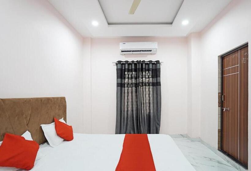 Трехместный Номер Классика, Oyo Flagship Hotel Anukampa
