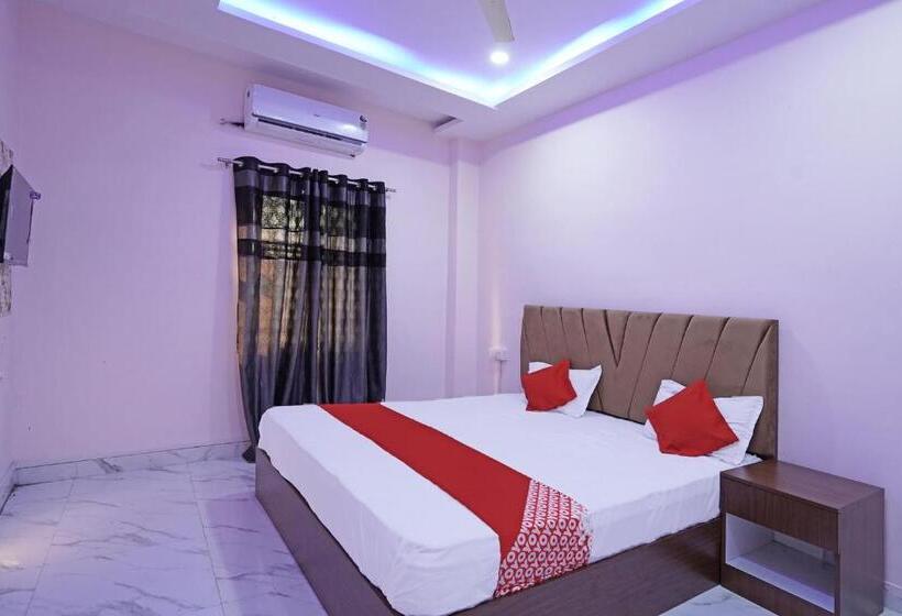 Трехместный Номер Классика, Oyo Flagship Hotel Anukampa