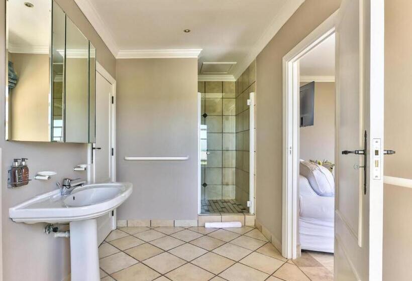 Люкс Superior, Devonport House   Constantia