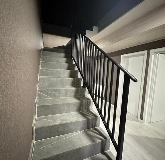 اتاق اکونومی, Guesthouse Chrdili